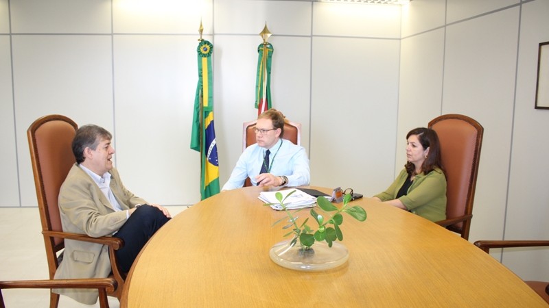 Visita de cortesia do deputado Edson Brum