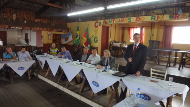 20151126174615diretor-alexandre.jpg